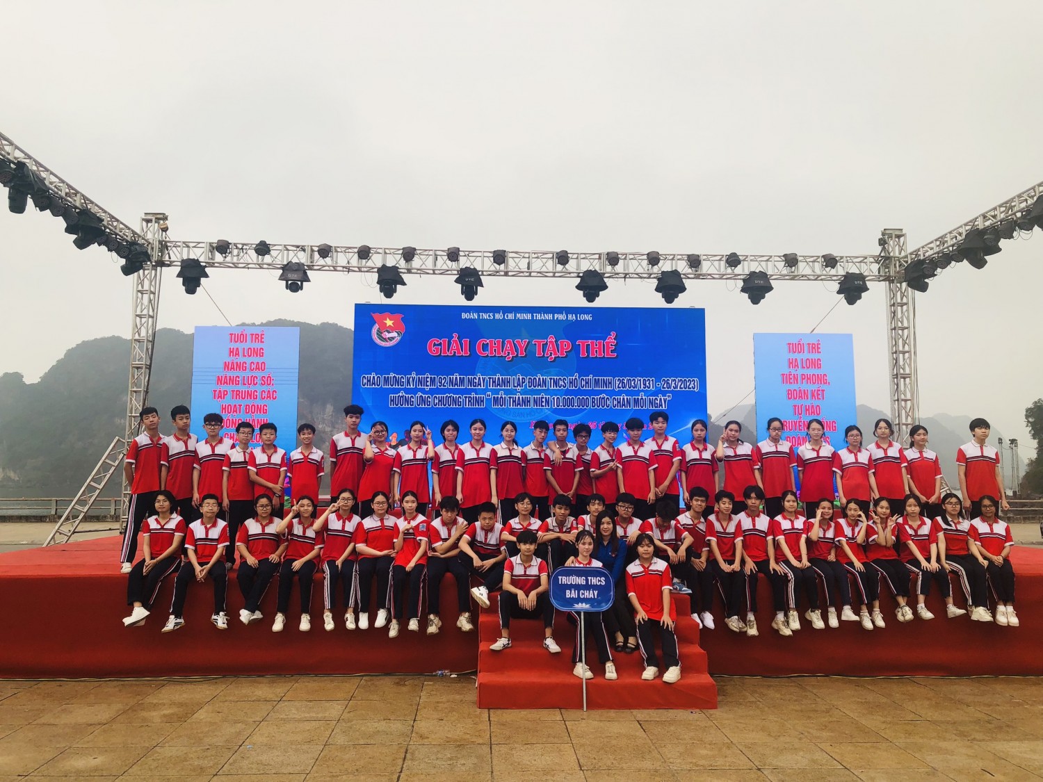 LIÊN ĐỘI TRƯỜNG THCS BÃI CHÁY THAM GIA GIẢI CHẠY TẬP THỂ THÀNH PHỐ HẠ LONG NĂM 2023