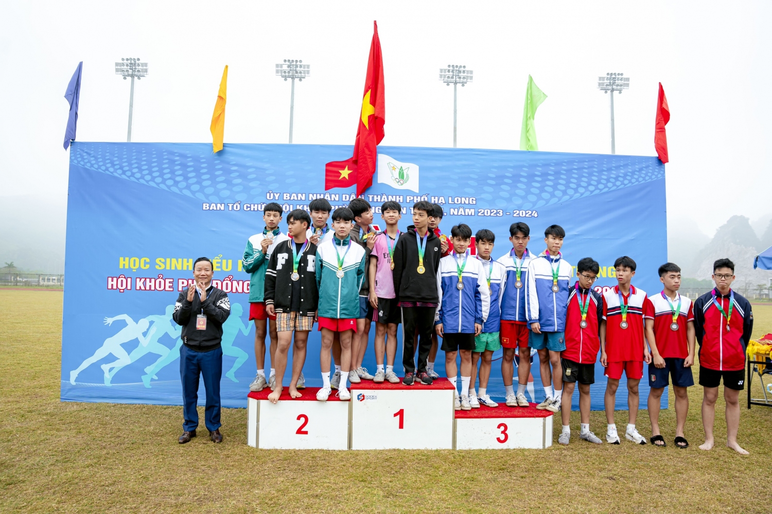 HỘI KHỎE PHÙ ĐỔNG THÀNH PHỐ HẠ LONG MÔN ĐIỀN KINH NĂM HỌC 2023 - 2024
